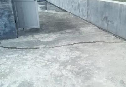 沈丘楼顶漏水维修公司分享下如何解决卫生间隐蔽部位漏水的问题?